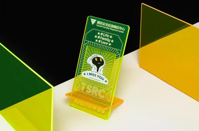 為什么選擇上海本地亞克力定制？吉印通為您解答