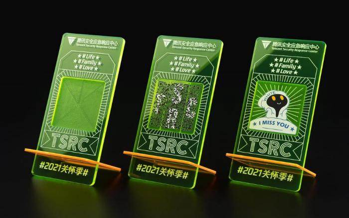 上海亞克力展示架定制_高透水晶質(zhì)感_珠寶/手表/化妝品專用展架